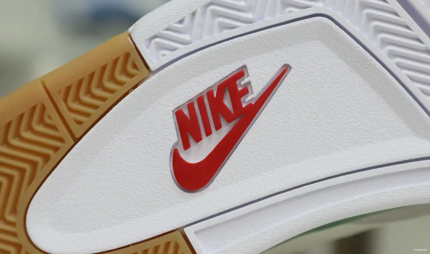 RETRO SB 4 NIKE JORDAN 'PINE AIR X GREEN' 0504